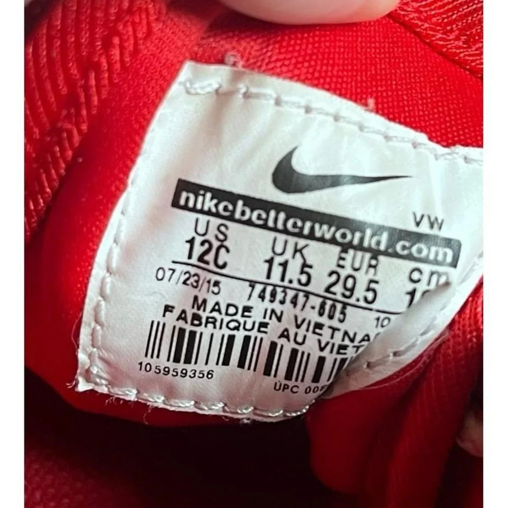 Nike Roshe One GS Kids Size 12C – Red & White Doodle Print‎ – 744947-603